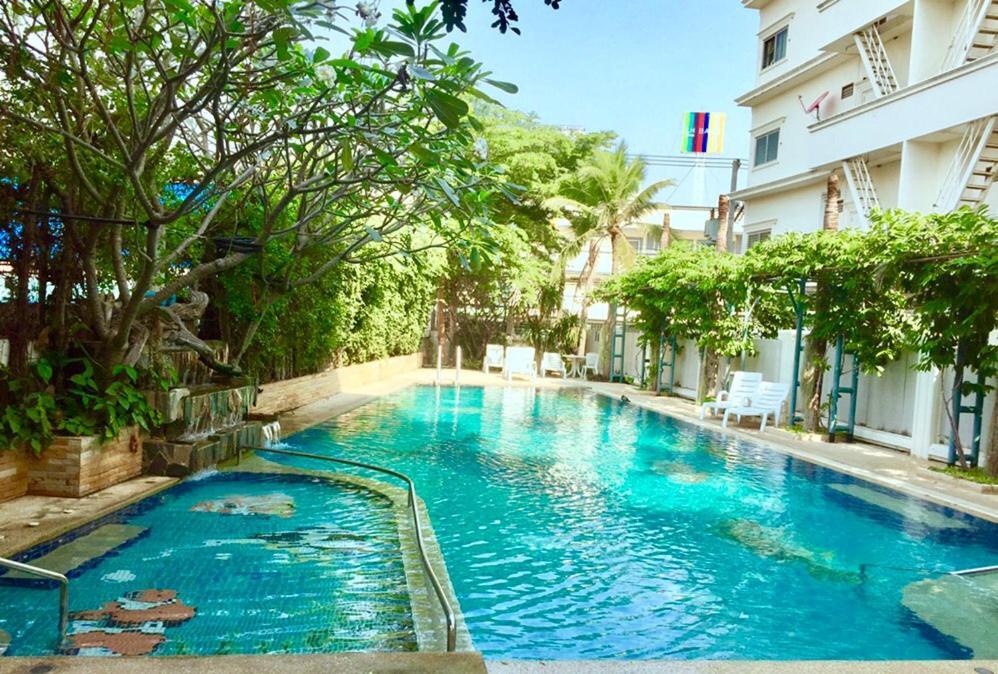 Baan Klang Condo Hotel Хуа Хин Екстериор снимка