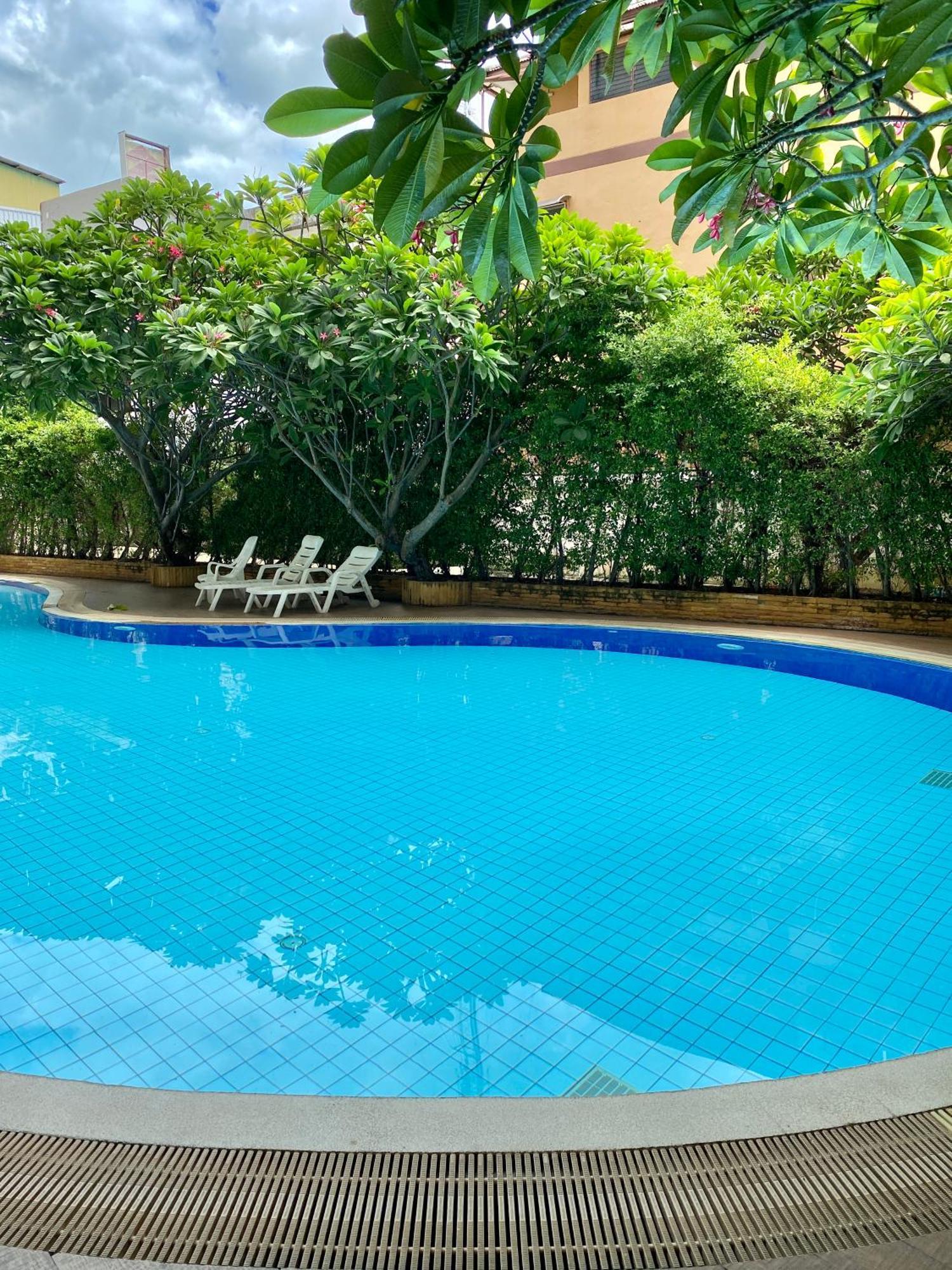 Baan Klang Condo Hotel Хуа Хин Екстериор снимка