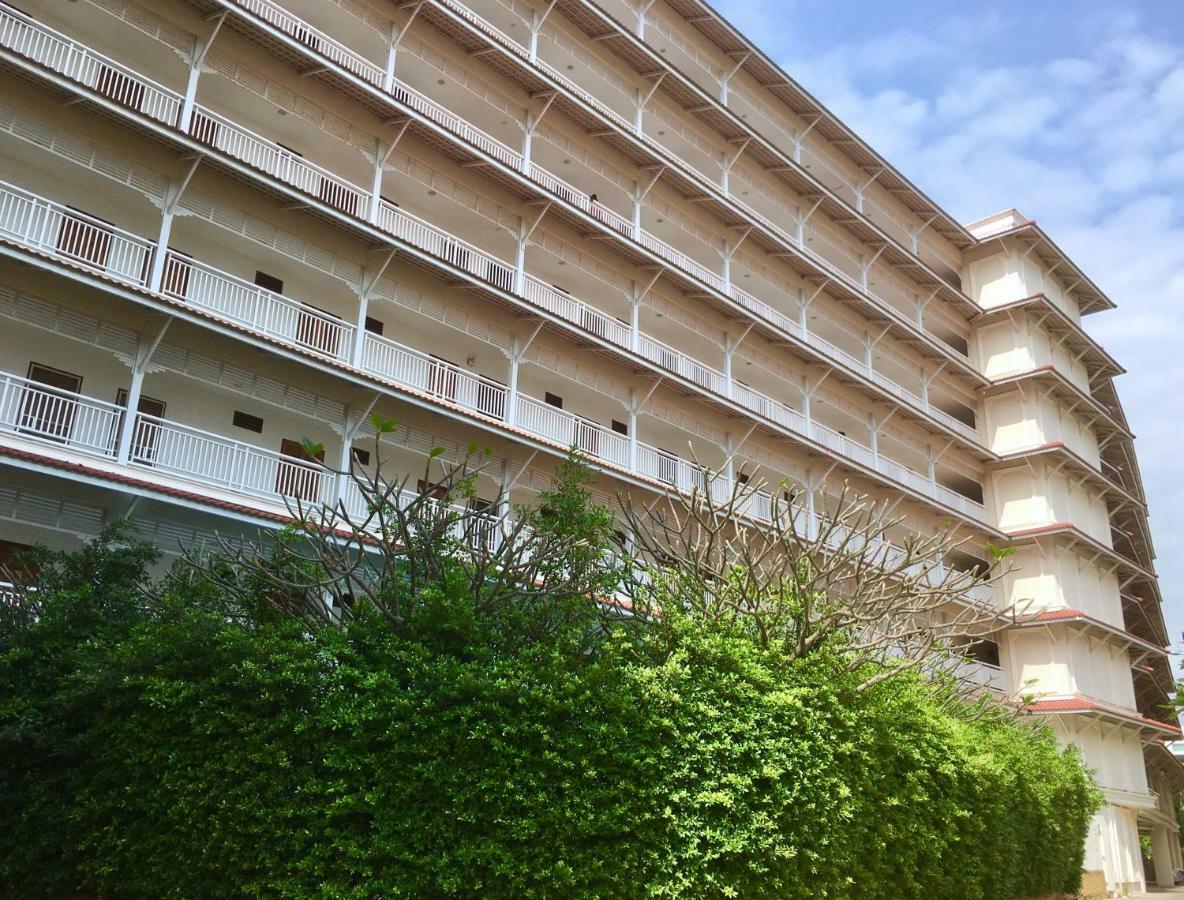Baan Klang Condo Hotel Хуа Хин Екстериор снимка